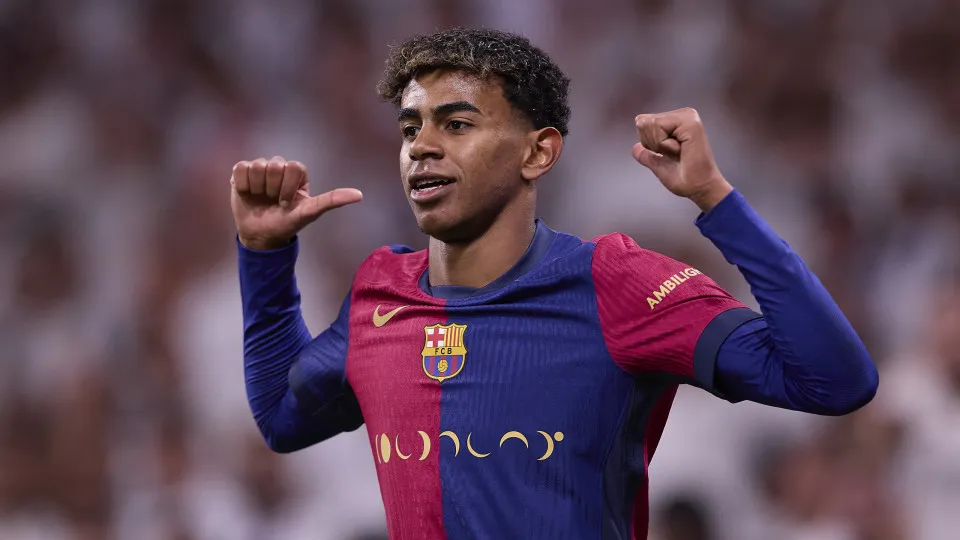 Em jogo de golaços, Barcelona busca empate com a Inter e deixa disputa aberta