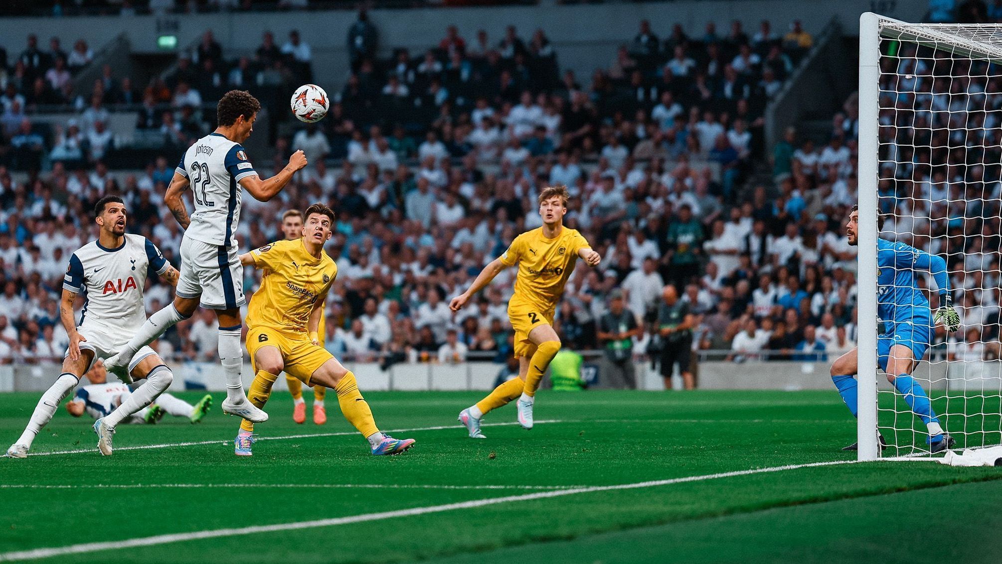 Tottenham fica perto da final da Europa League após vencer Bodo/Glimt