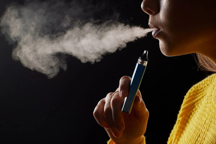 Vereador de Maringá propõe campanha contra uso de cigarros eletrônicos nas escolas