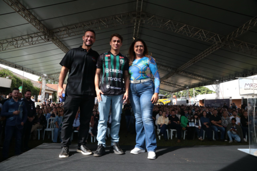 Dep. Federal Nikolas Ferreira visita Expoingá