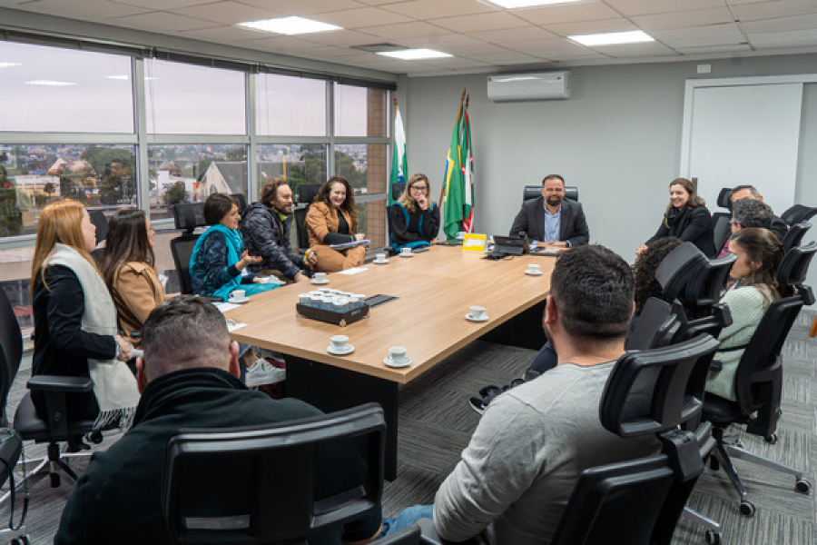 Paraná pagará reajuste dos professores, dia 11 de julho