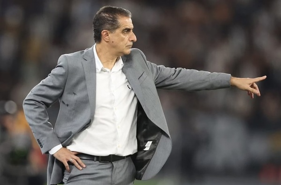 Renato Paiva é demitido do Botafogo