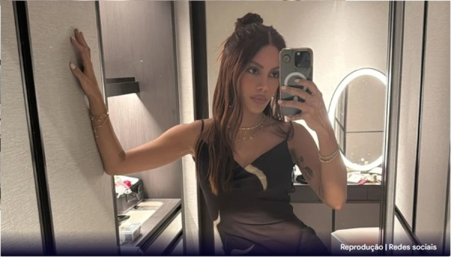 Anitta apresenta seu 