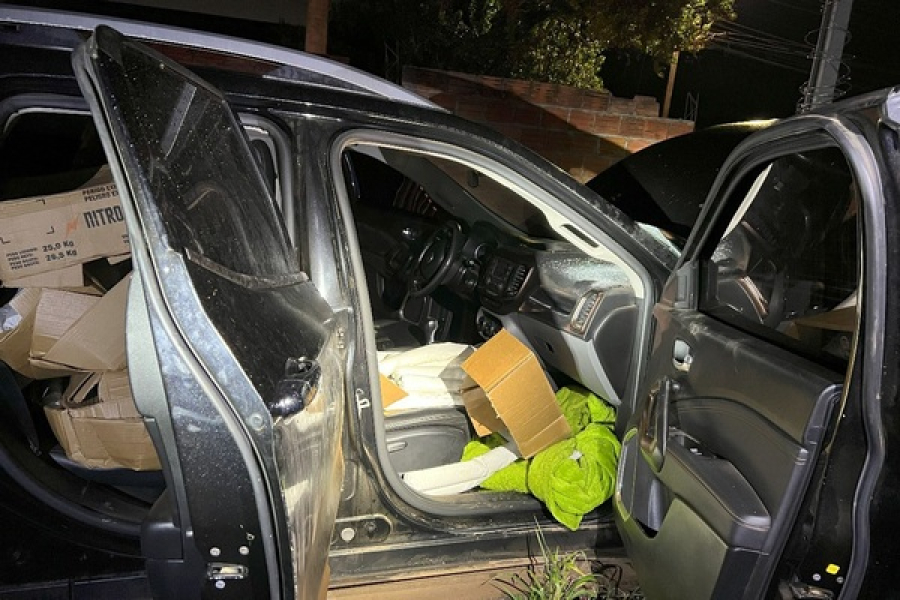  PM retira 237 kg de explosivos de carro em Campo Mourão