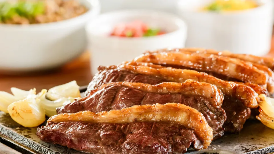 México desbanca EUA e já é segundo maior comprador de carne brasileira