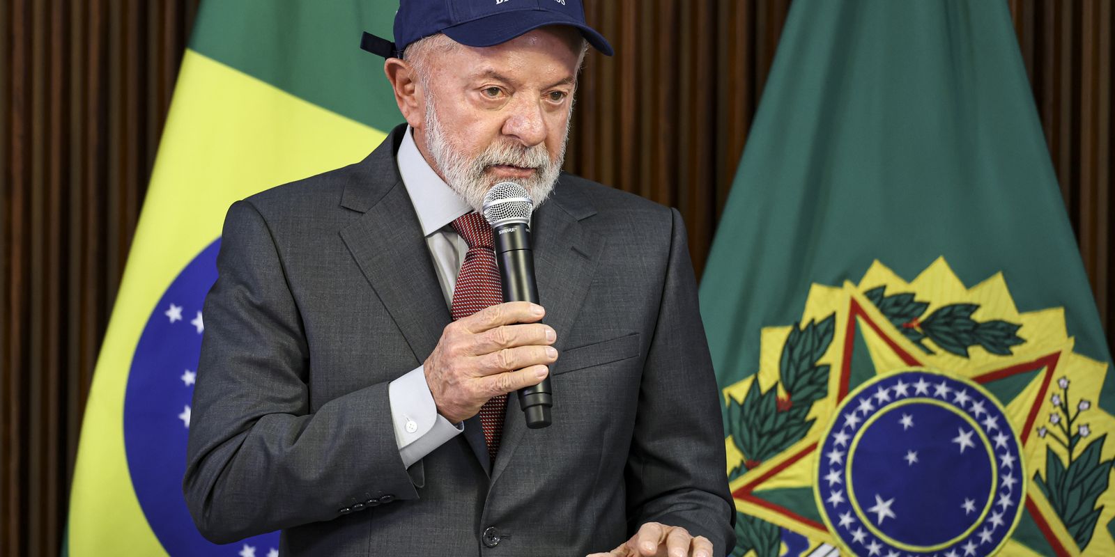 Lula defende regulação de big techs 