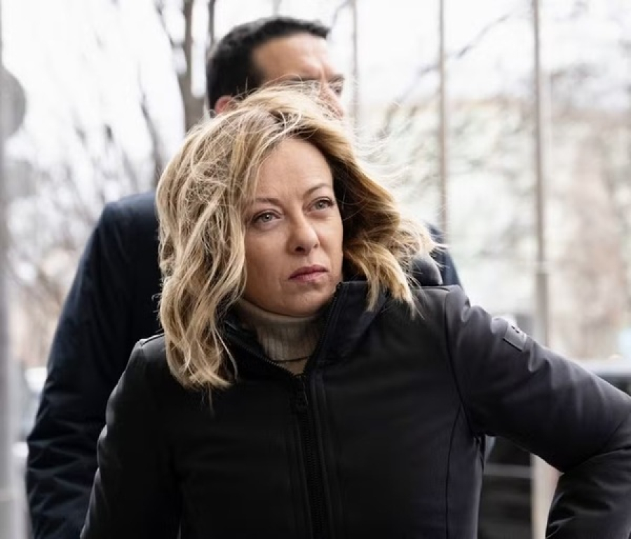 Giorgia Meloni é alvo de fotos manipuladas