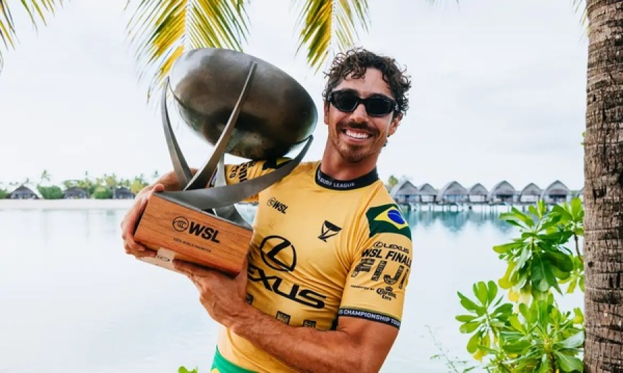 Yago Dora destaca supremacia brasileira no surfe